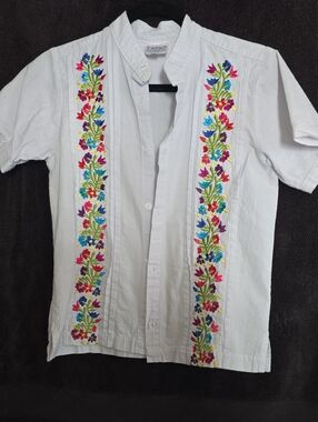 Boys Size 12 Embroided Guayavera